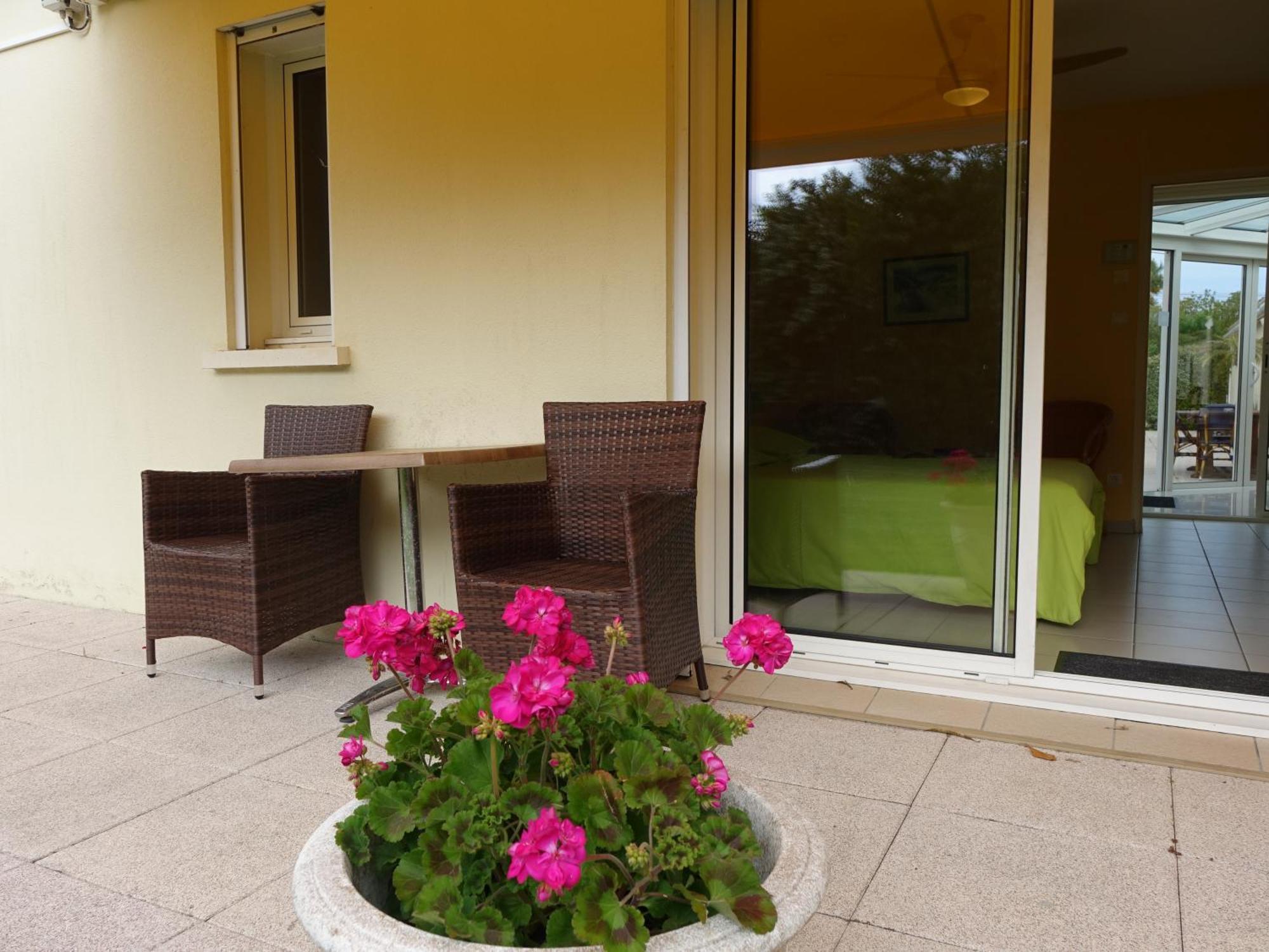 Locatlantique Bed & Breakfast Aytre Bagian luar foto