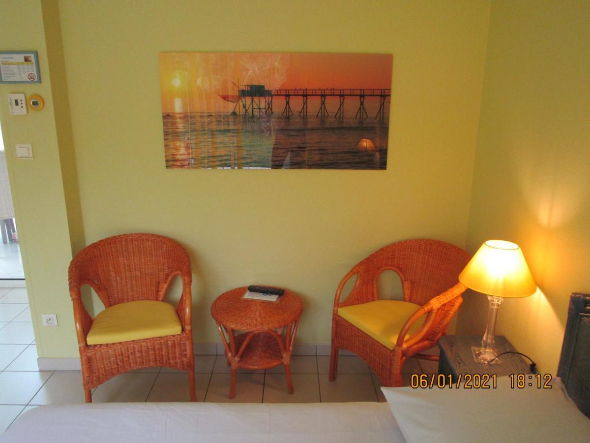 Locatlantique Bed & Breakfast Aytre Bagian luar foto