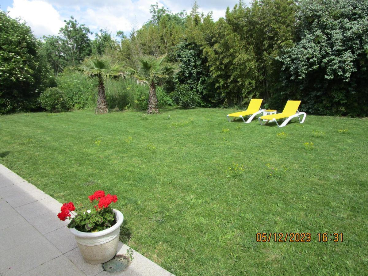 Locatlantique Bed & Breakfast Aytre Bagian luar foto